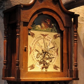 Props - the Weasley's unbelievable clock